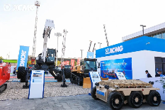 《流浪地球2》中的自主跟随机器人：徐工XUV25伴随机器人首次登台亮相