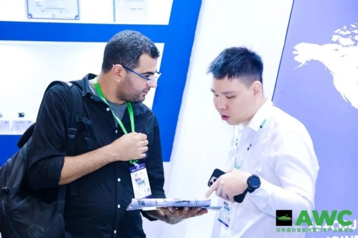 燃动鹏城！AWC 2024开幕首日智能网联汽车行业巨头齐聚，探索未来出行新风向！