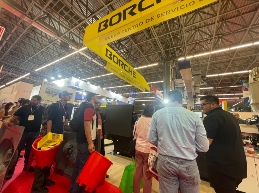 震撼！博创四台智能注塑机闪耀墨西哥展