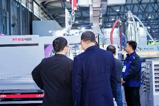 智塑包装未来 | 力劲塑机携PET瓶胚注塑解决方案亮相2025SWOP包装展