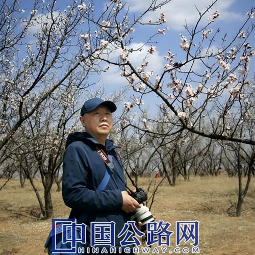 摄影月赛丨16-雪花为护路者礼赞（图）