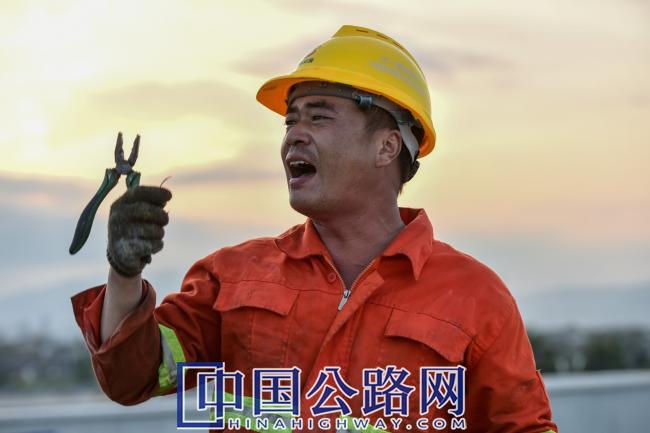 摄影月赛丨7-筑梦的呐喊（图）