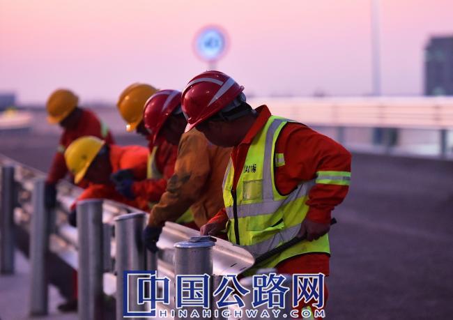 摄影月赛丨7-筑梦的呐喊（图）