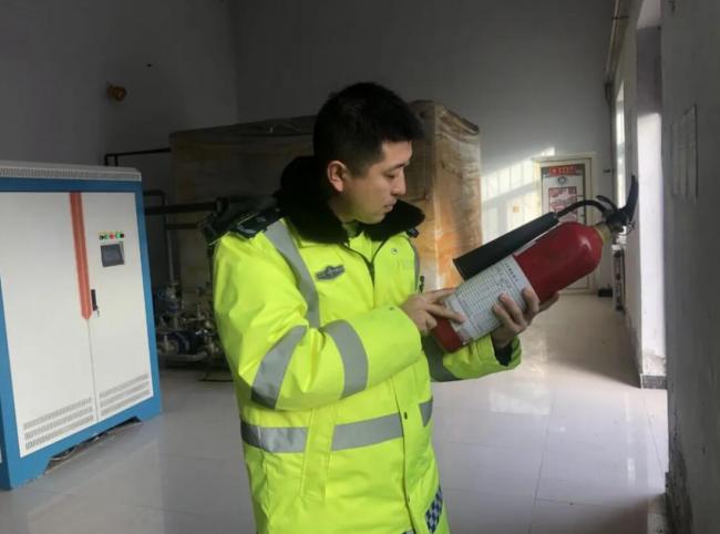 十五载风雨路网情：一位青年中队长的坚守与担当——刘静（图）