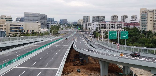 我司海沧隧道本岛端接线工程J匝道顺利通车