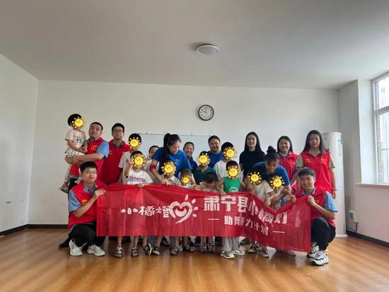 藏在塑料瓶里的温暖