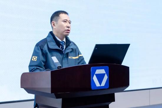 启新程 攀高峰 · 2026徐工道路营销工作会议聚势谋远，共