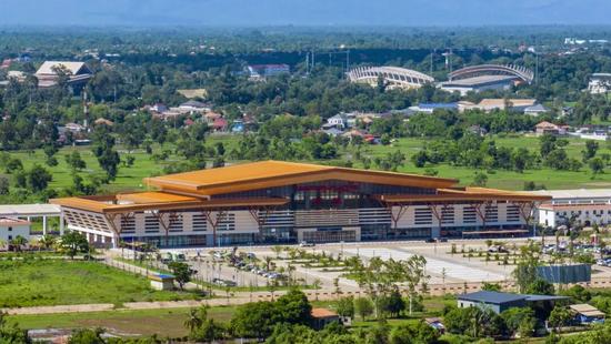 “站”上新台阶 再踏新征程 “站”上新台阶 再踏新征程