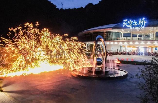 盘点2025丨“高速流量”转化为“经济留量”！这些服务区成为区域经济新引擎（图）