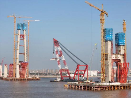 喜报！中铁大桥局再获2项火车头奖杯、火车头奖章