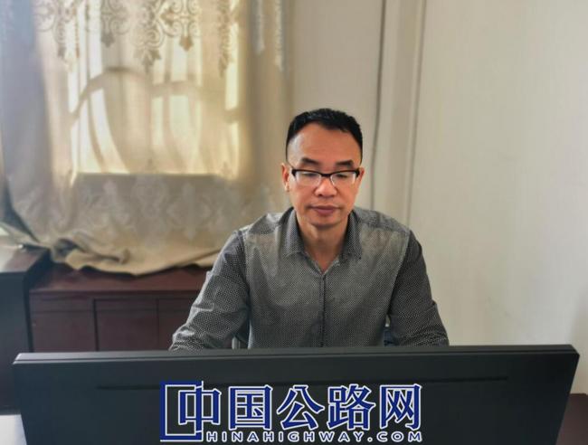 小白会客厅丨 莫毅杰：用文字书写对行业的热爱（图）