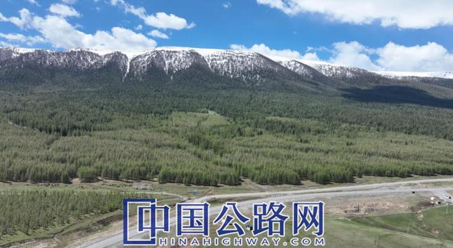 小白会客厅丨东天山上温暖的公路养护人（图）
