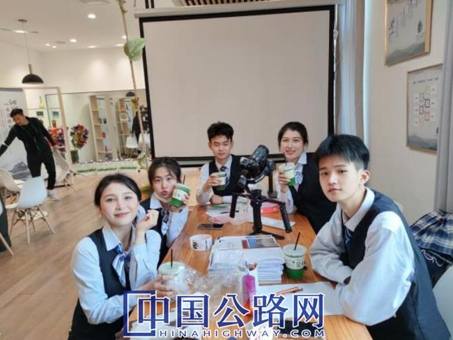 小白会客厅丨 孙昕：新载体 新服务 新收获（图）