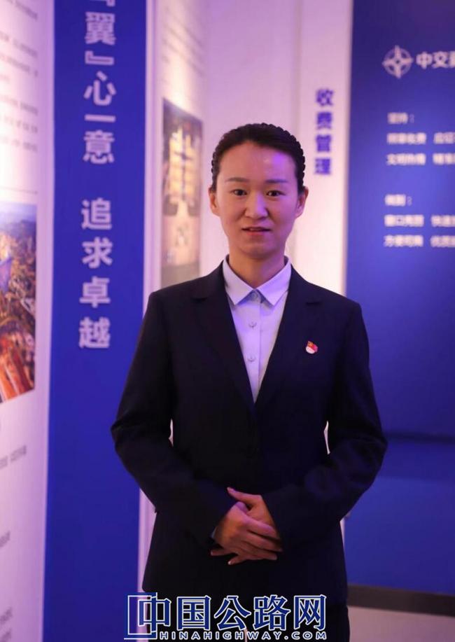 小白会客厅丨 李莉：与风险斗争的巾帼英雄（图）