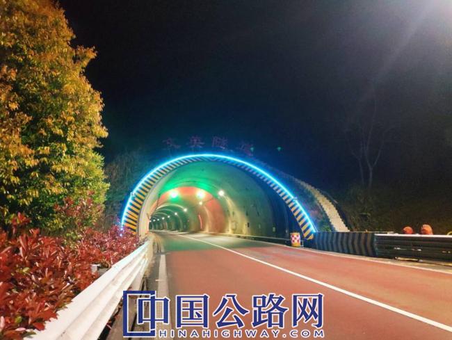 小白会客厅丨喻海亮：爱创新的高速公路养护工笔者（图）