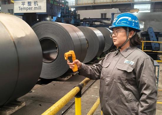 针丝藏古韵 指尖绣非遗