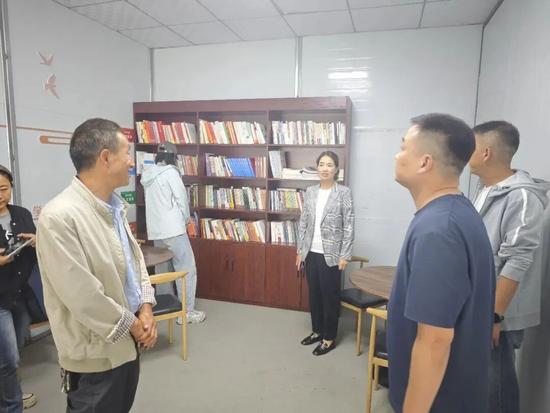 书香满工地 文明谱新篇——天陇铁路Ⅱ标二分部职工书屋获评市级