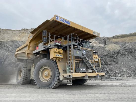 再传捷报！徐工XDE260矿卡批量交付南非