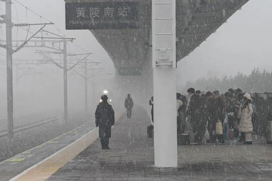 冰雪凝寒，怀揣春天丨铁路人，小寒
