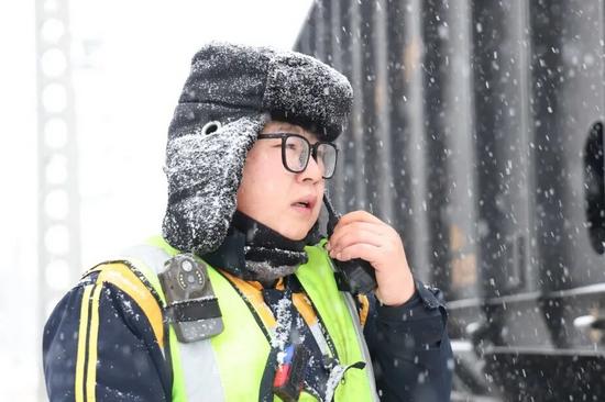 冰雪凝寒，怀揣春天丨铁路人，小寒