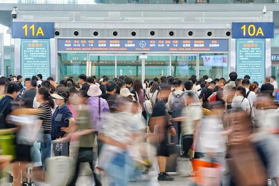 年度特别报道丨加快构建世界一流现代化铁路网